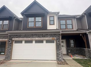 4119 Averi Ln, Beachwood, OH 44122