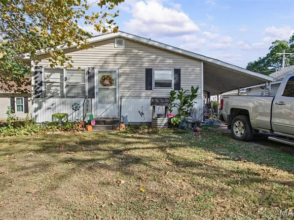 306 Indiana Ave, South Roxana, IL 62087