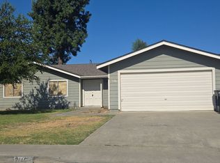 2146 Neill Way, Hanford, CA 93230