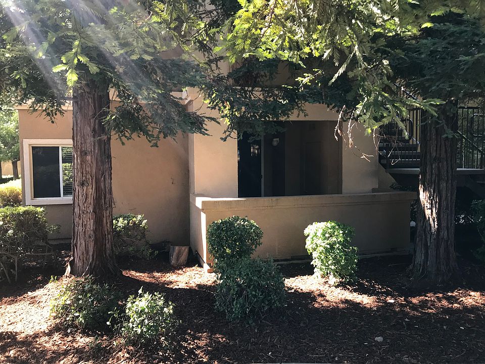 1st image of 501 Gibson Dr APT 612