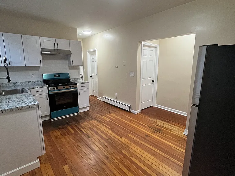 17 Shepard St #1 — Photo 7