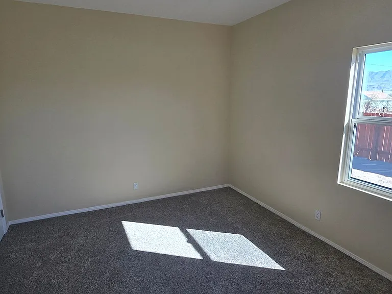 13366 Verbena St — Photo 6