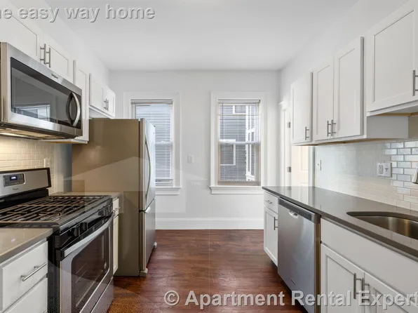 126 Columbia St, Cambridge, MA 02139