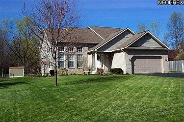 865 Shadowood Ln SE photo 1