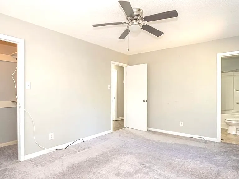 758 Amber Dr — Photo 14
