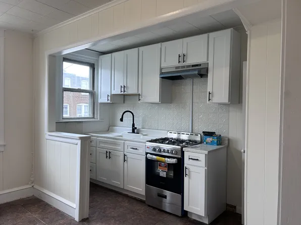 2113 Larue St, Philadelphia, PA 19124