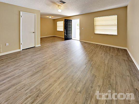 4th image of 4348 Black Fox Dr