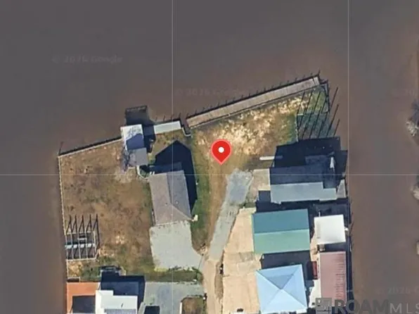 32625 Cypress Dr, Springfield, LA 70462