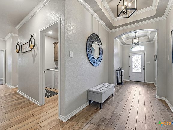 5th image of 5202 La Terraza Ln