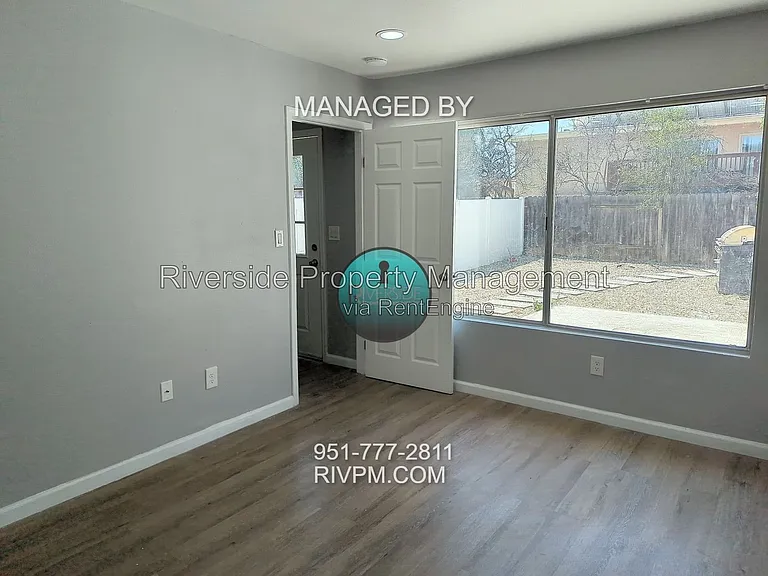 23119 Donahue Ct #2 — Photo 6
