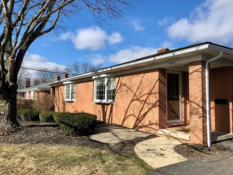 1810 Ardleigh Rd #1810 — Photo 1
