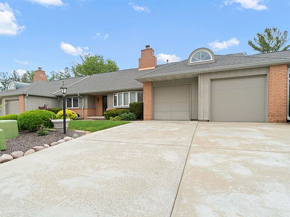 4th image of 7408 N Brittany Park Pl #8