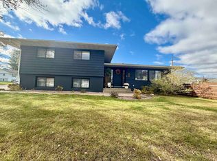 512 11th Ave S, Onalaska, WI 54650