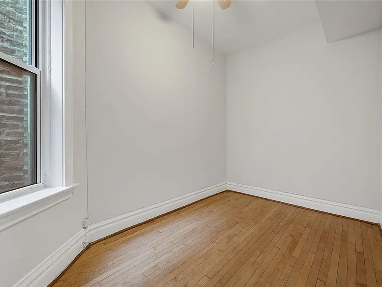1518 N Kedzie Ave #2 — Photo 6