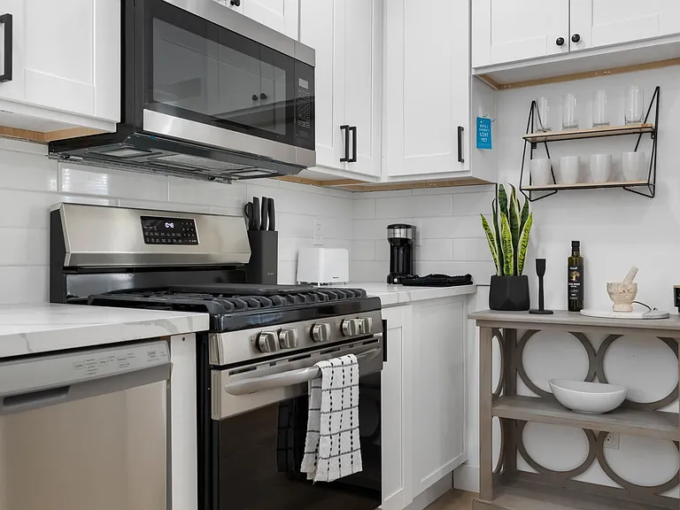 3316 Lincoln Ave — Photo 13