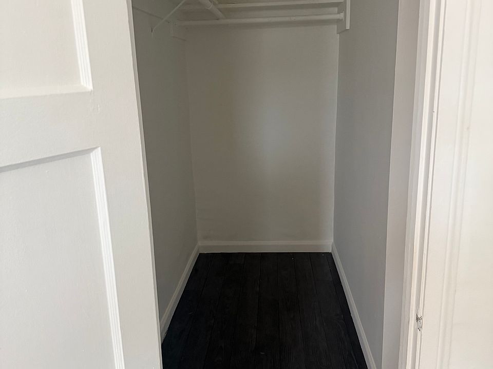 Walk in closet