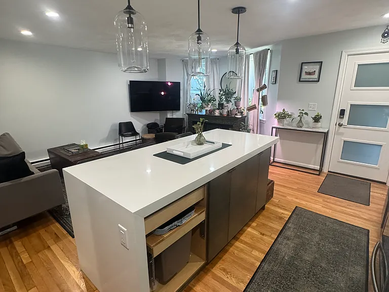 100 E Brookline St #1 — Photo 4