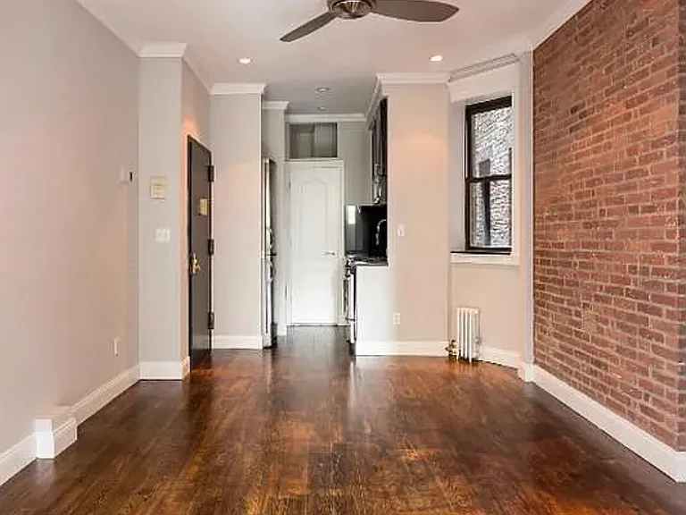 697 10th Ave #2RN — Photo 7