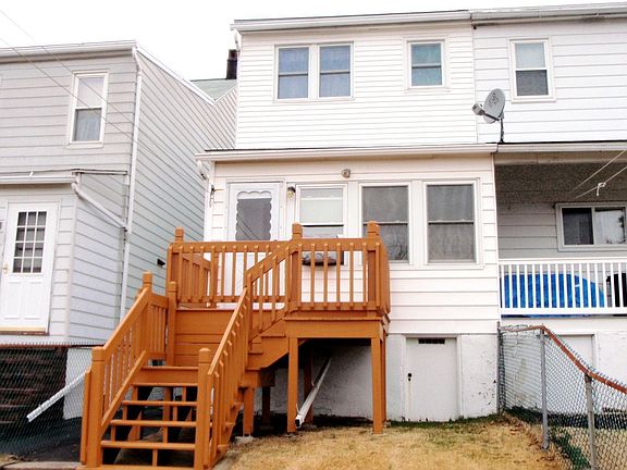  relaxing deck and yard