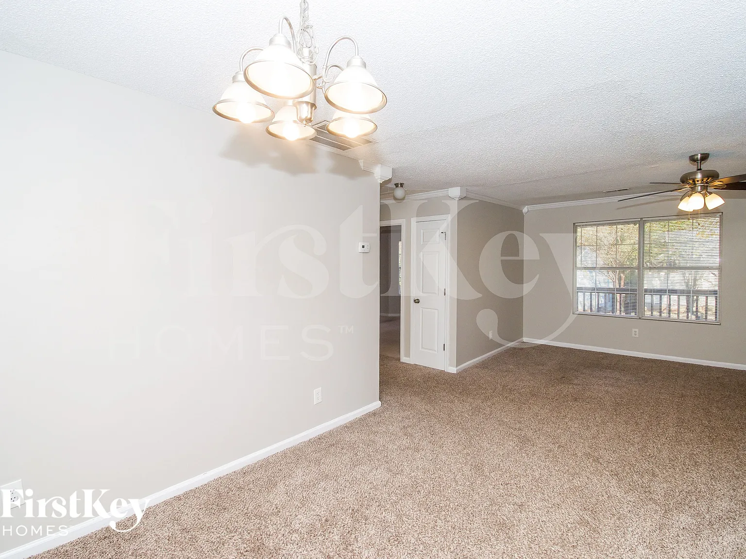 3 bed, 2.0 bath, 1468 sqft, $1,640 — Photo 4