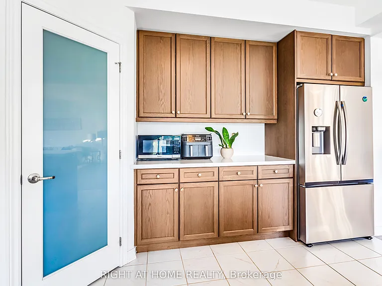 330 Gillespie Dr — Photo 21
