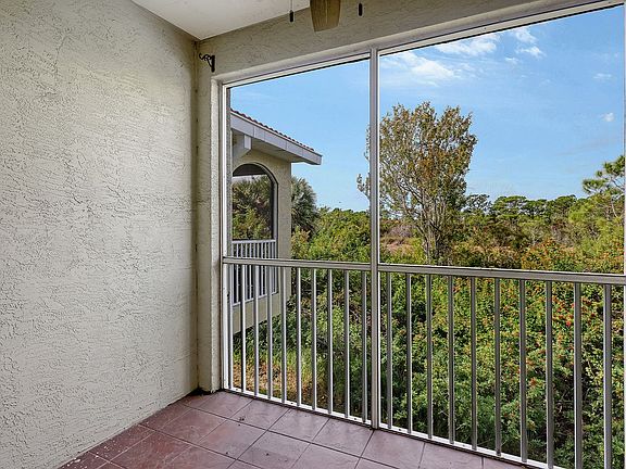 3rd image of 4990 Baraldi Cir Unit 208
