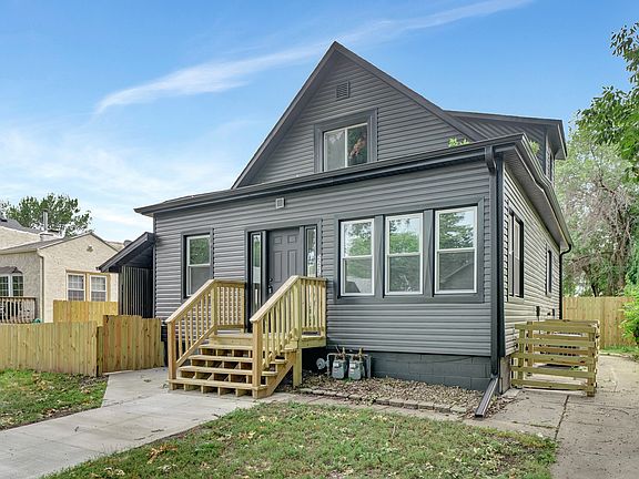 2nd image of 2225 D St #1