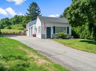 297 Sandwich St, Plymouth, MA 02360