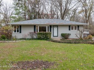 313 Oak Crest Rd, Cary, IL 60013