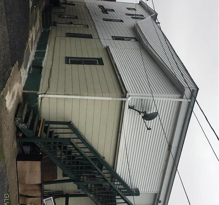 2nd image of 32-34 N Kennedy Dr