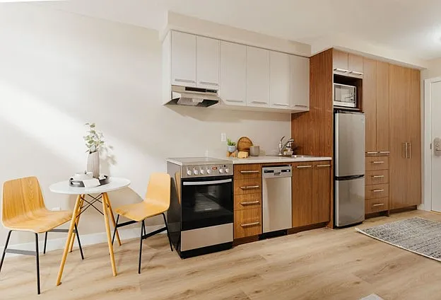 1142 Granville St #1450279 photo 1