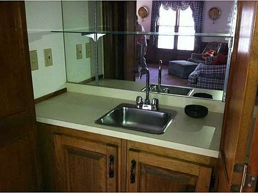 5th image of 811 Laurel Crest Ct