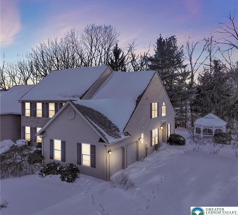 1st image of 2073 Rolling Meadow Dr