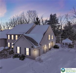 2073 Rolling Meadow Dr, Macungie, PA, 18062