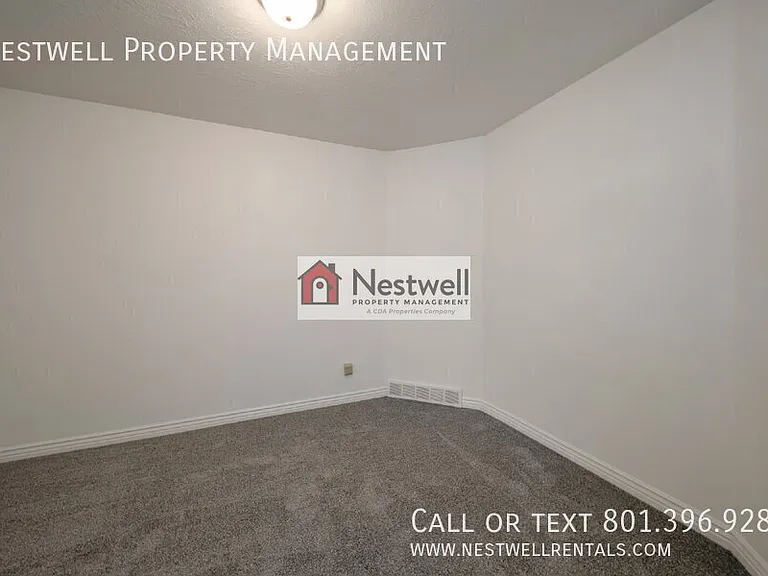 481 E Lana Ct — Photo 22