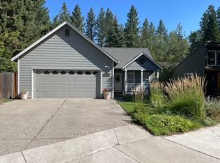 1844 SW Forest Ridge Ave, Bend, OR 97702
