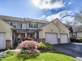 1537 Queen Ln, Lancaster, PA