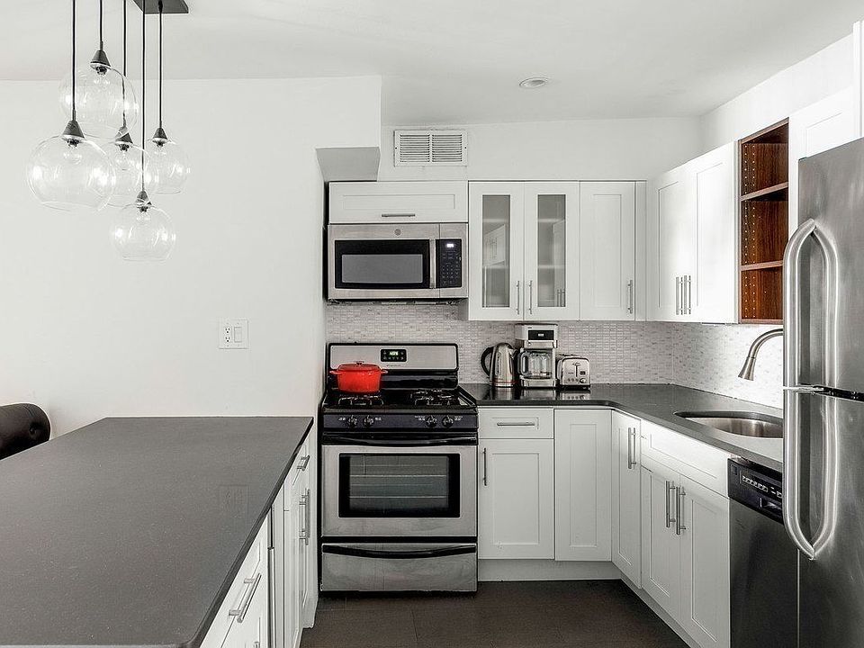 1st image of 66 Pearl St #303E