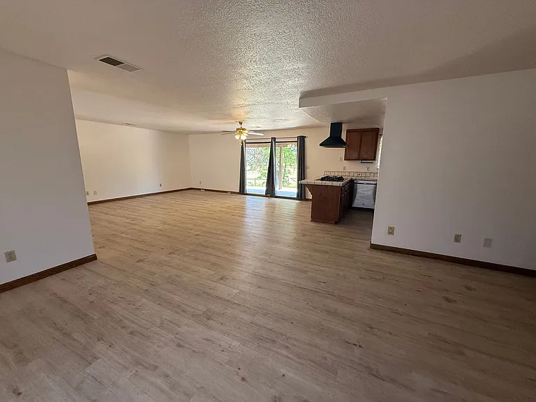 17343 Buckthorn Ave — Photo 43