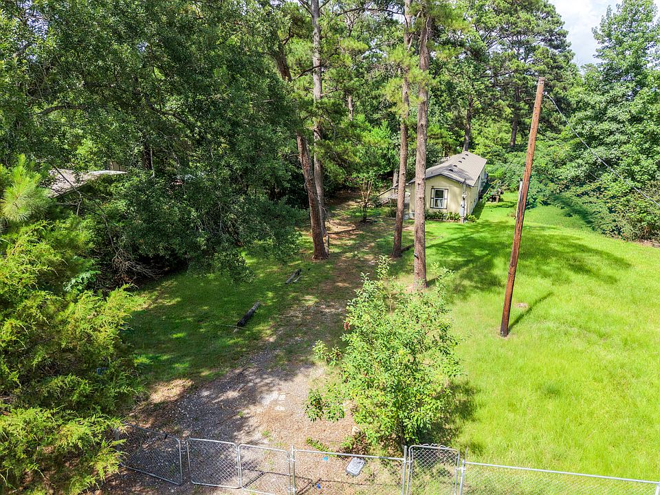 1st image of 2221 Christopher Dr