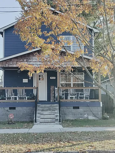 412 Swann St Photo 1