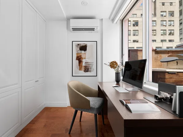 393 West 49th Street image 11 of 12