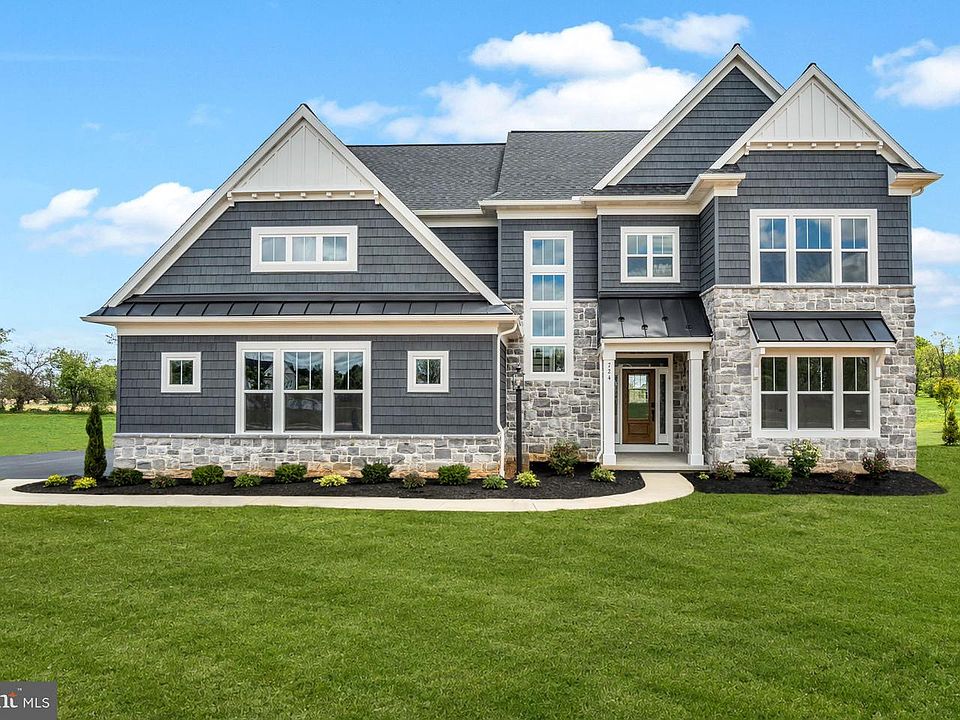 1st image of 722 Brindle Farm Ln