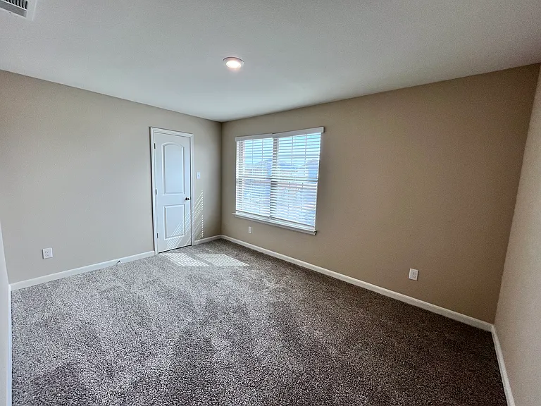 312 Tranquil Ln — Photo 32