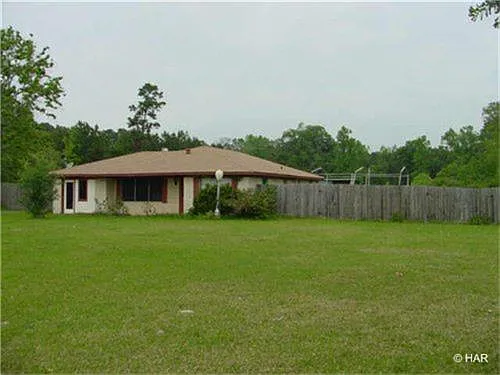 Building Photo 3
