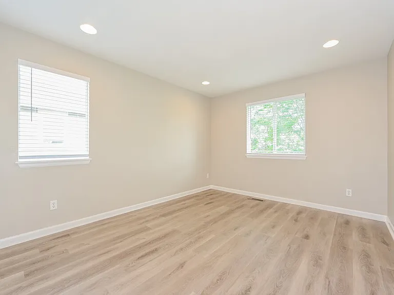 3537 E 141st Pl — Photo 13