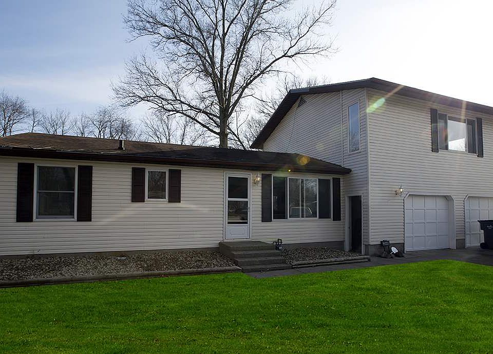 1st image of 25648 Lake Dr