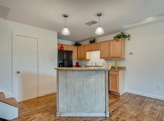 4th image of 5757 Martel Ave APT B07