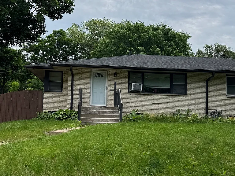 3652 Upton Ave N #1 — Photo 3