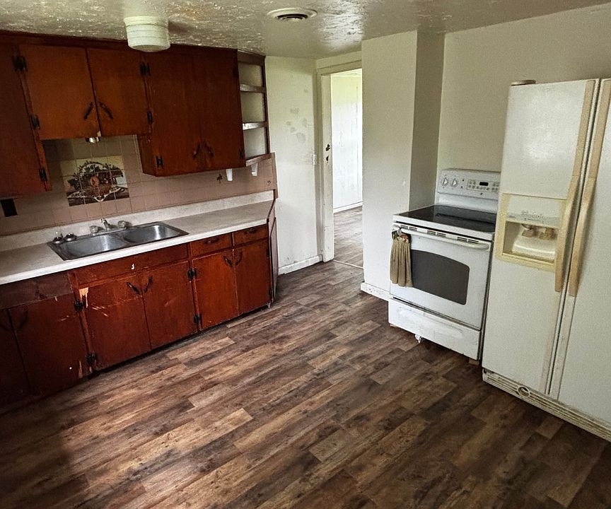 1st image of 25753 Pelican Dr